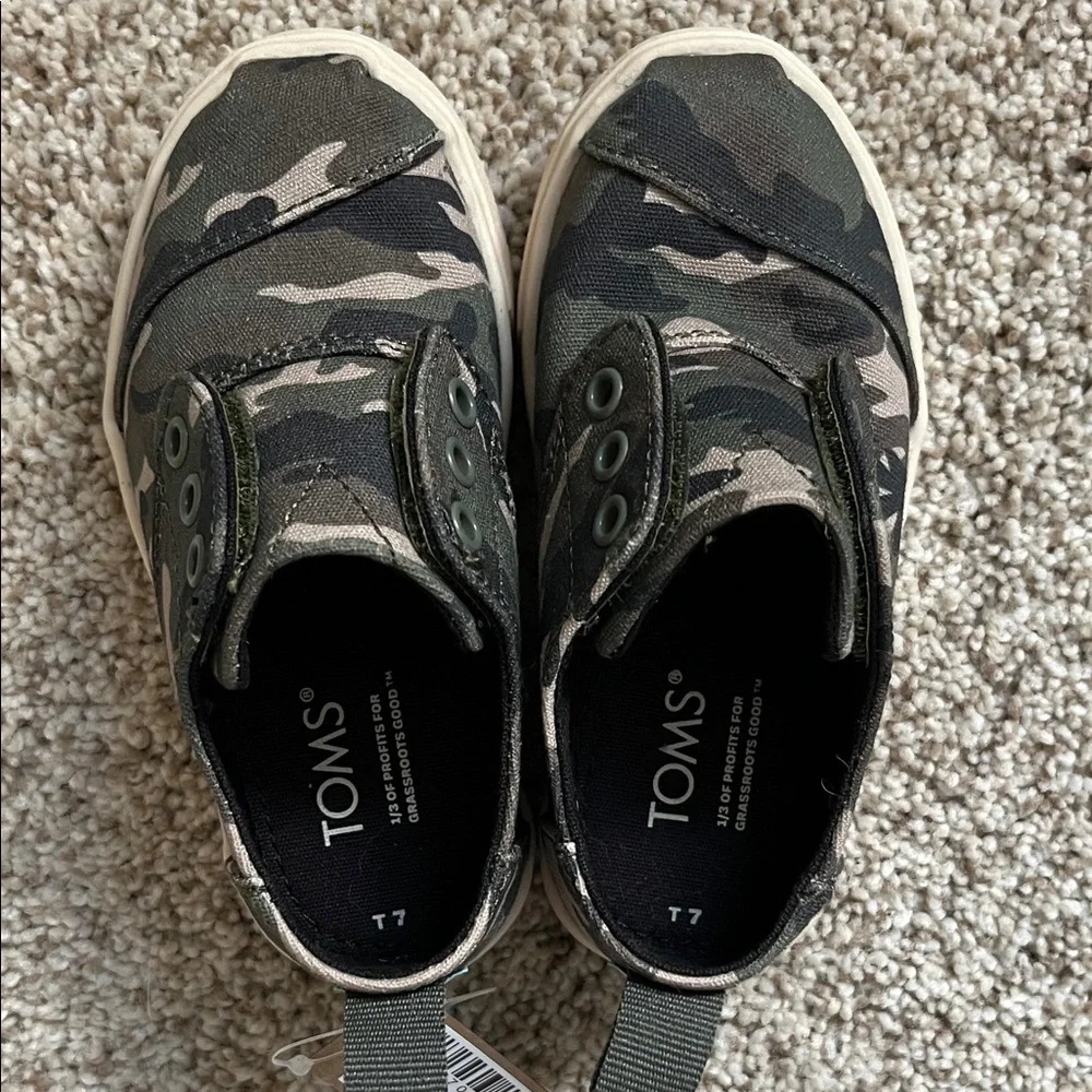 TOMS Toddler Camo Sneakers